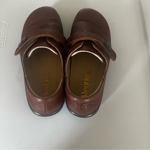 Alegria Joleen Classic Leather Shoes. EUC. EU size 35. US 5/5.5 - Picture 2 of 7